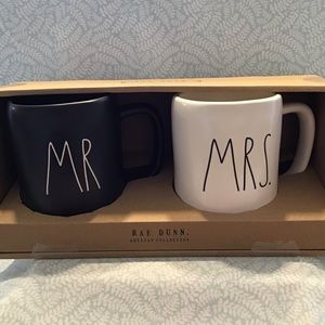 Rae Dunn MR & MRS Mug Set